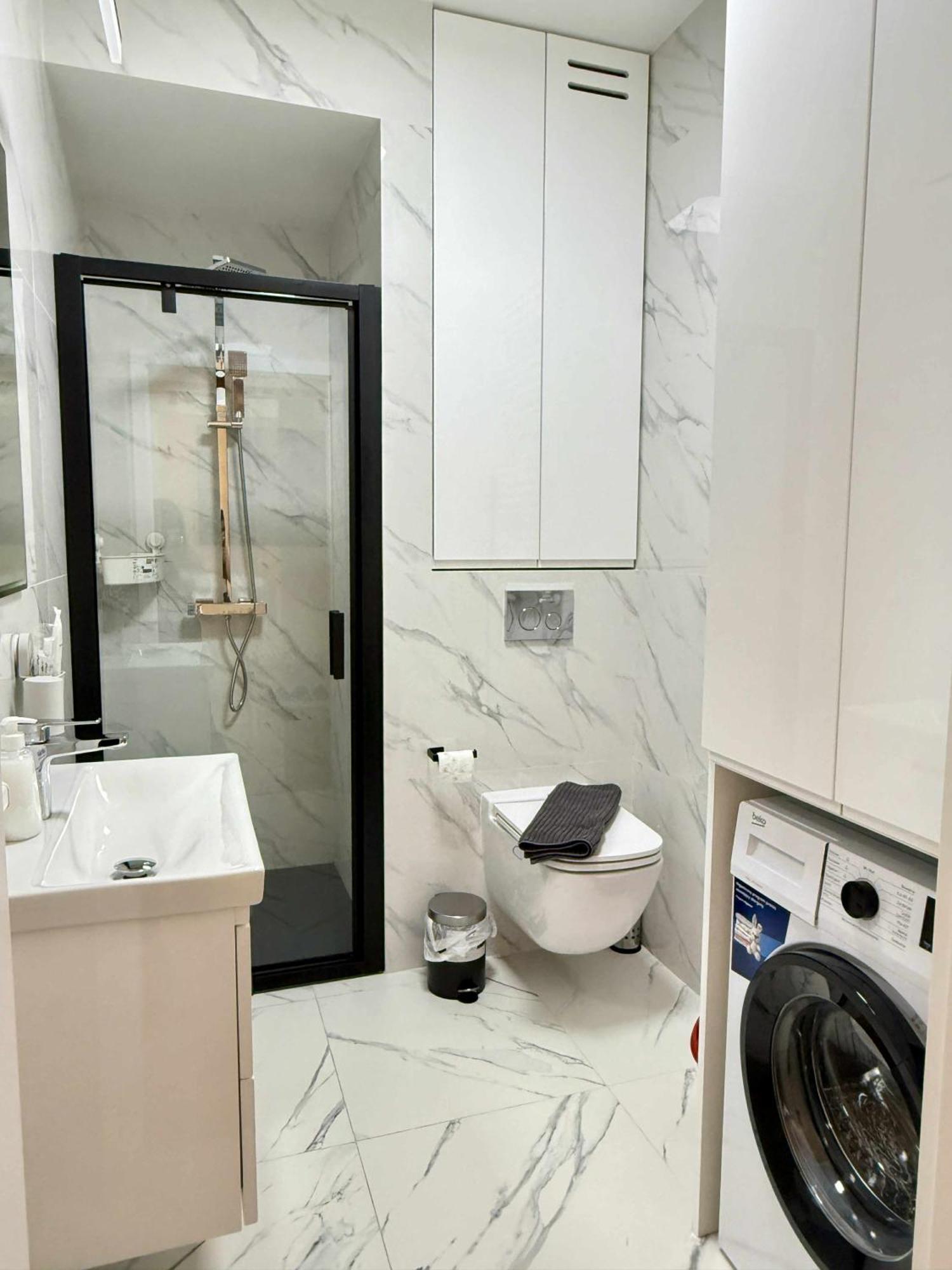Apartment Near Chopin Airport