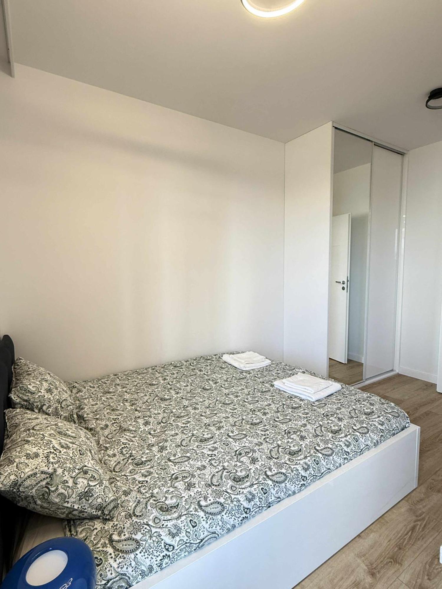 Near Chopin Airport Apartment *